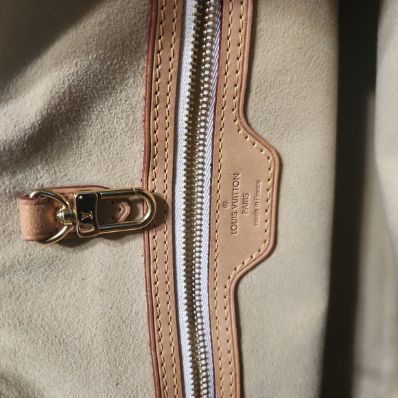 Checkered Tote Bag with Tan Accents - Picture 5 of 6